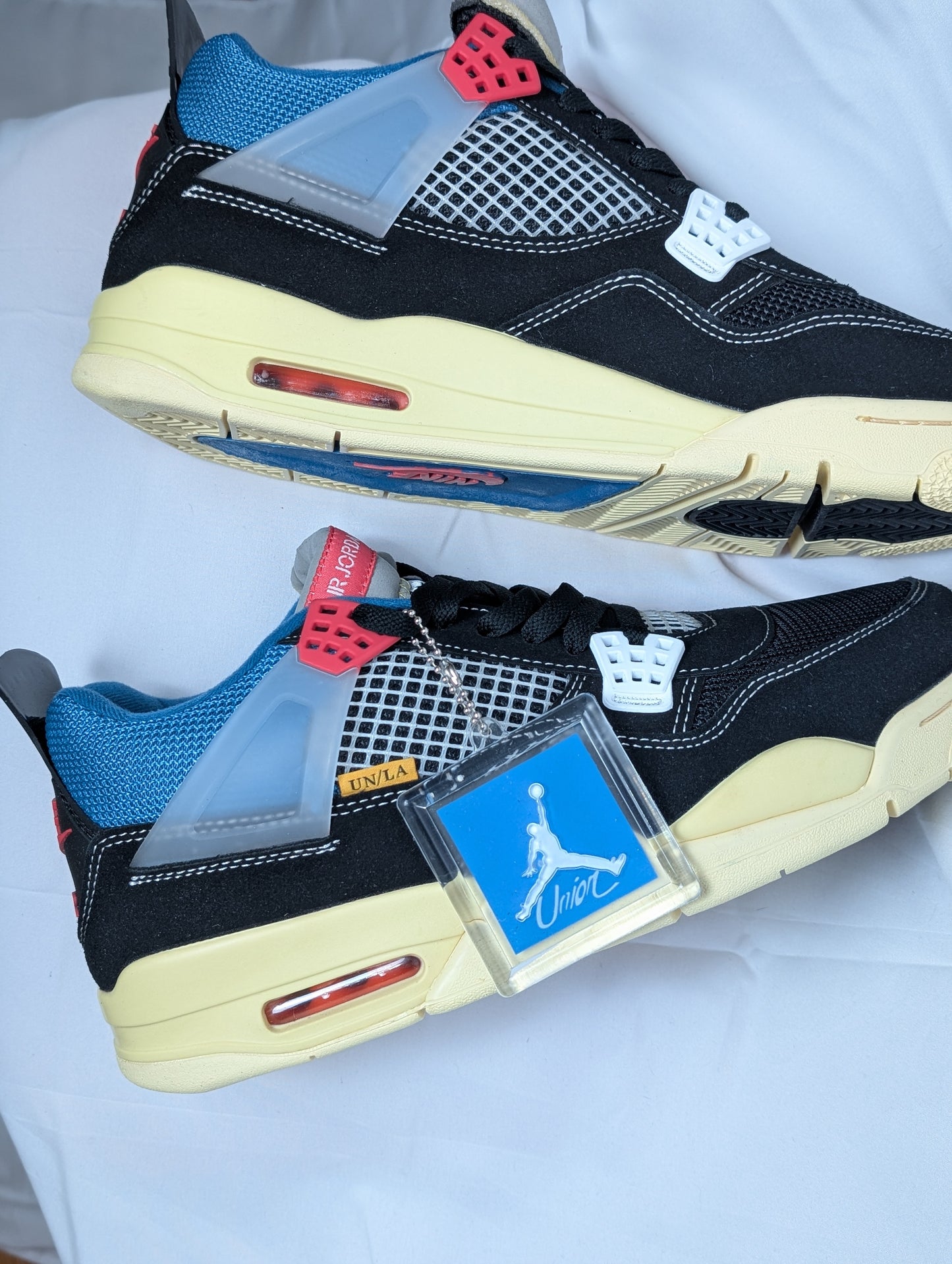 Retro4 Union Off Noir AJ