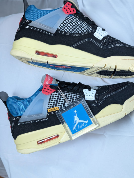 Retro4 Union Off Noir AJ